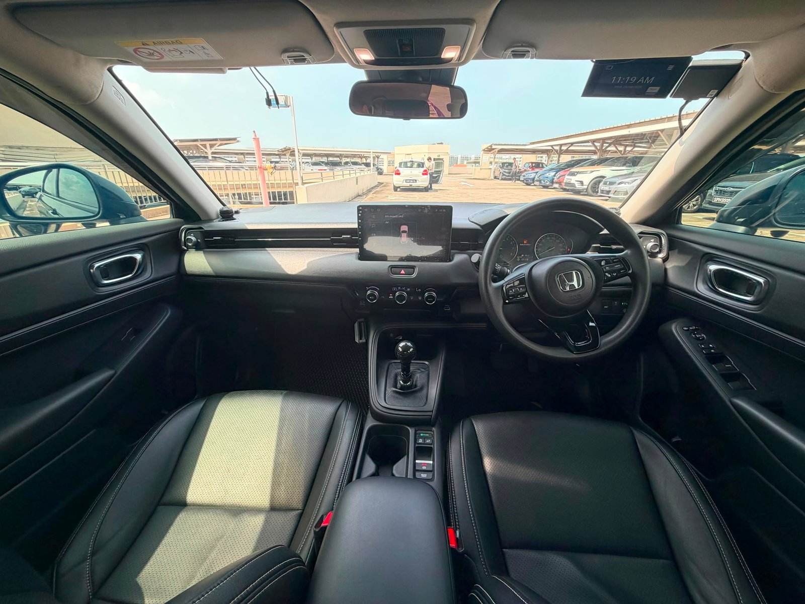 Honda Vezel 1.5G photo 6